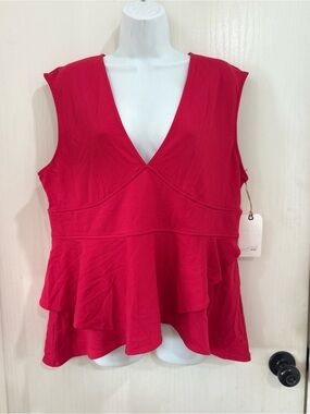 Leith Sleeveless V-Neck Peplum Top - Raspberry Red